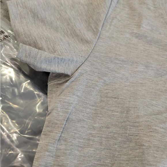 Bearsland Maternity Tops Gray Women’s Size Small NWT - Picture 2 of 7